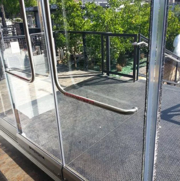 DuraGlide® All Glass 2000/3000 AllGlass Automatic Sliding Door